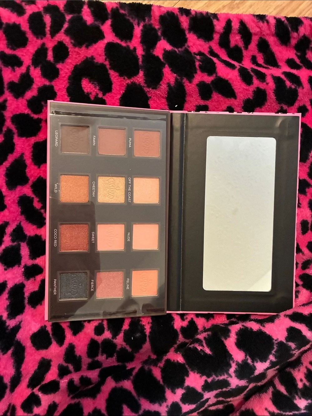 Brand new juicy, couture eyeshadow palette!